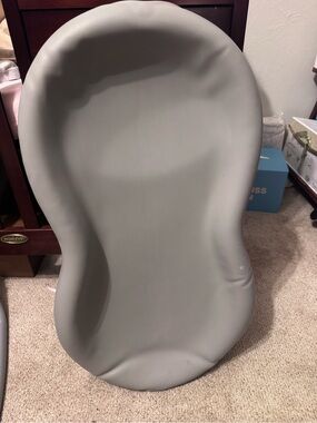 Keekaroo Gray Contoured changing pad
